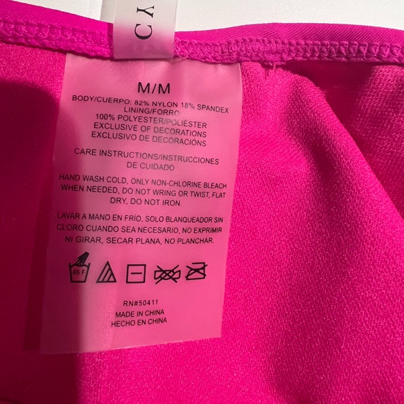 Cyn&Luca one piece swim suit - Picture 5 of 5